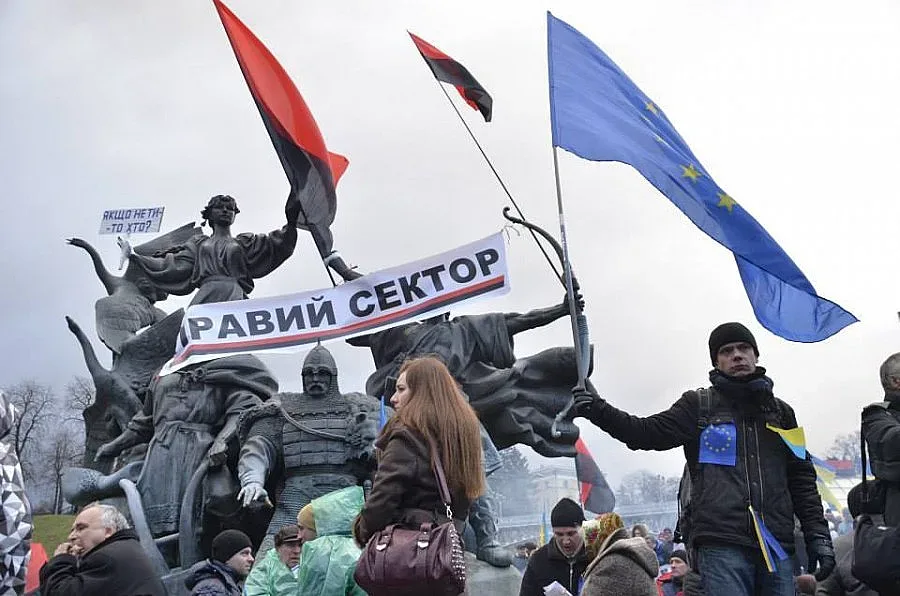 Ранобудните отлетяха за Украйна с пари от дарения