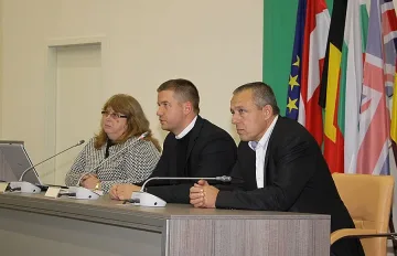 Обсъждат приходите и харчовете с общността в Стара Загора 