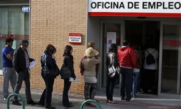 Испания отбеляза спад на безработицата