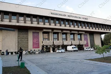 НИМ с безплатен вход за Коледа