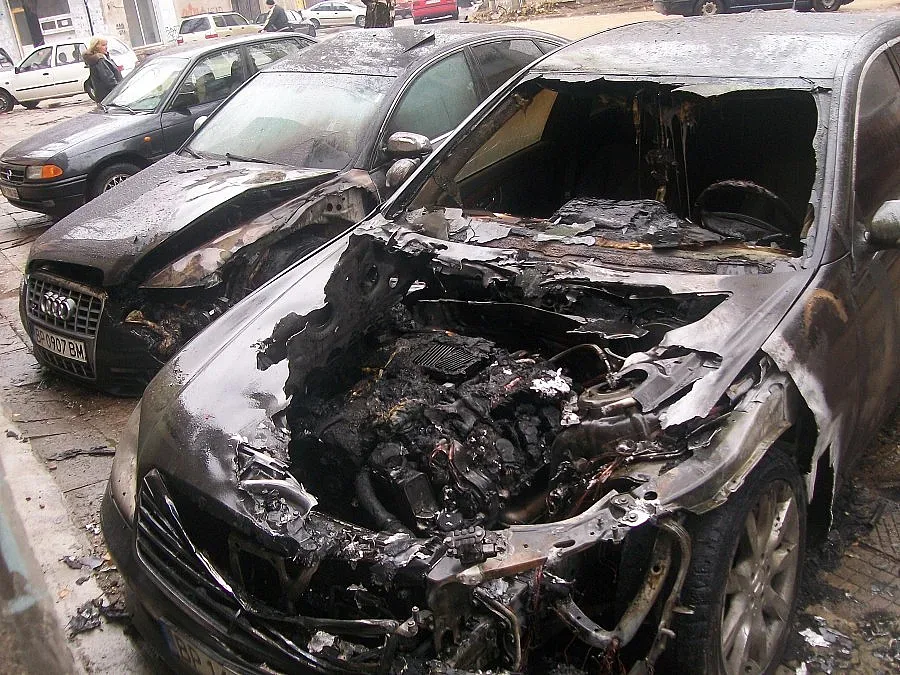 Огнена вендета за съдия изпълнител