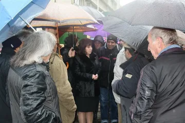 Губернатор осуетява блокиране на път