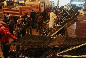 Бареков праща доброволци в Украйна 