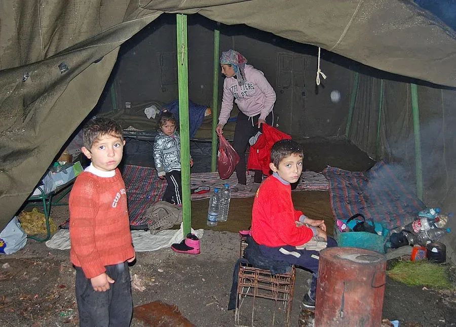 Англичани приютиха сирийско семейство