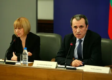 Орешарски: Държавата е длъжник на образователната система