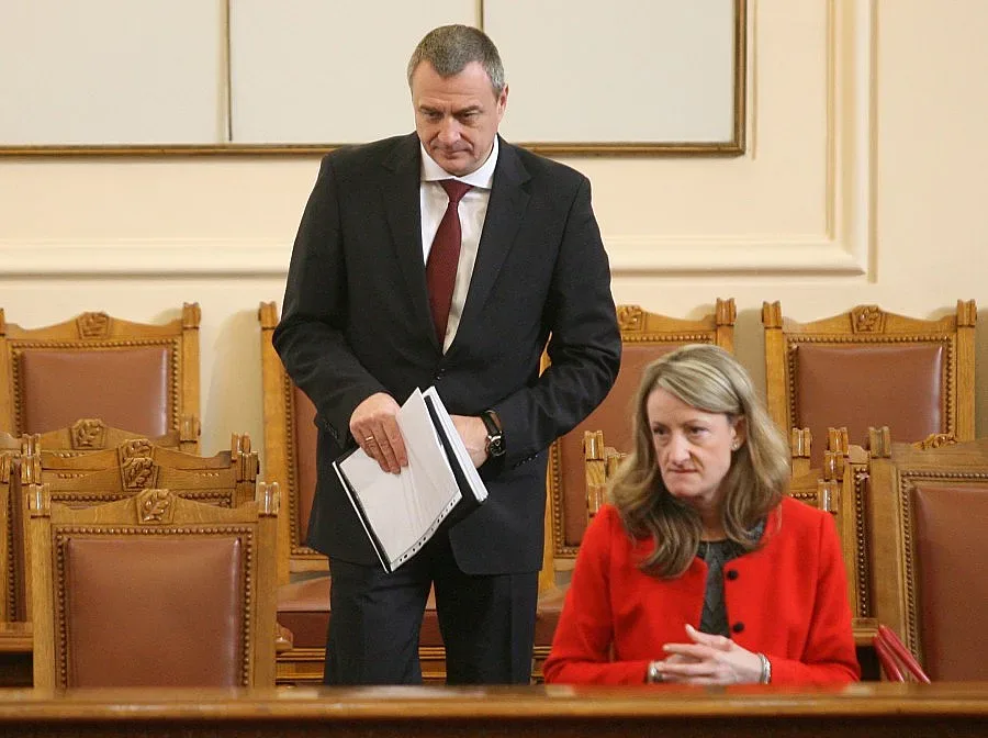 Йовчев отговаря на депутатските питания 