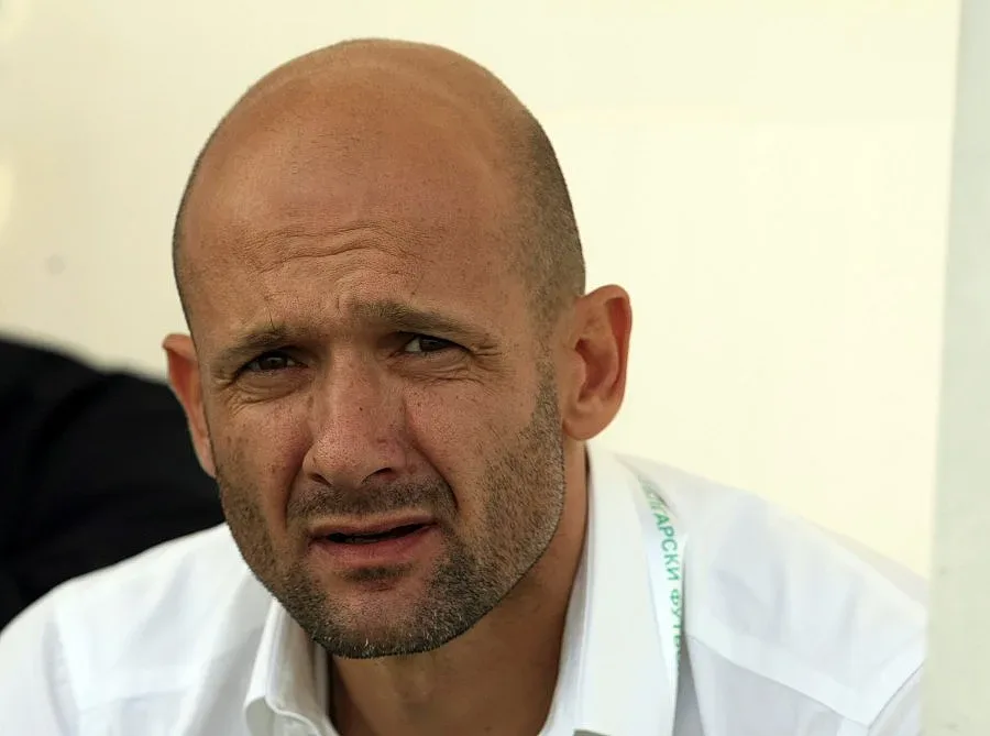 Атакуват "канарите" с Джейсън Стейтъм