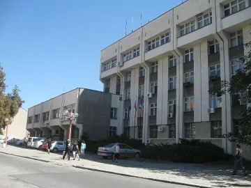 Хванаха бизнесмен укрил 76 хил.лв приходи