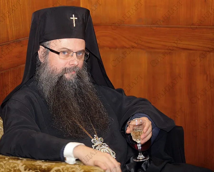 Дядо Николай сезира Цацаров за Галактион