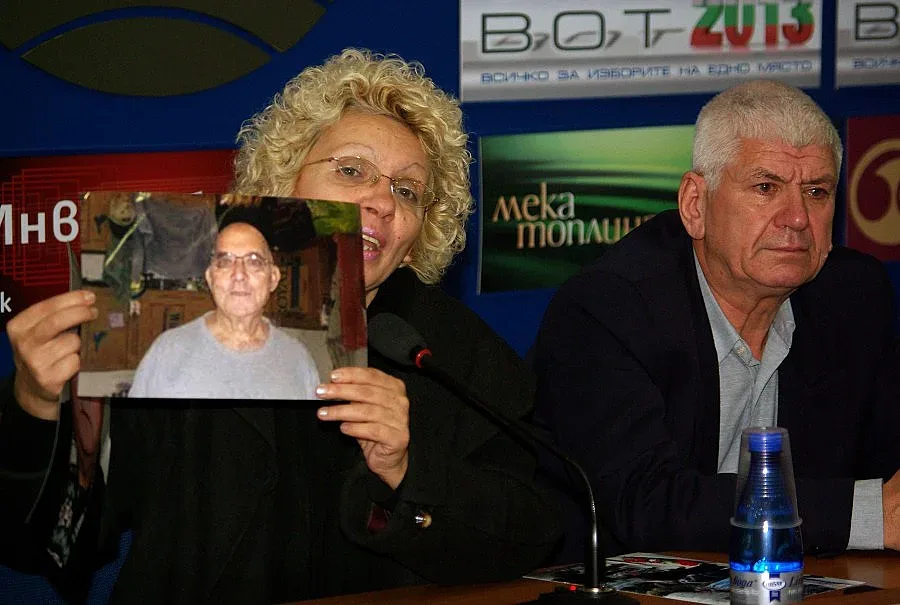 Десет българи влизат в ливански затвор в знак на протест