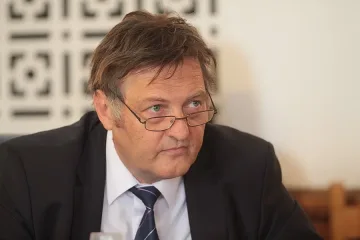 Проверяват моловете и търговски вериги
