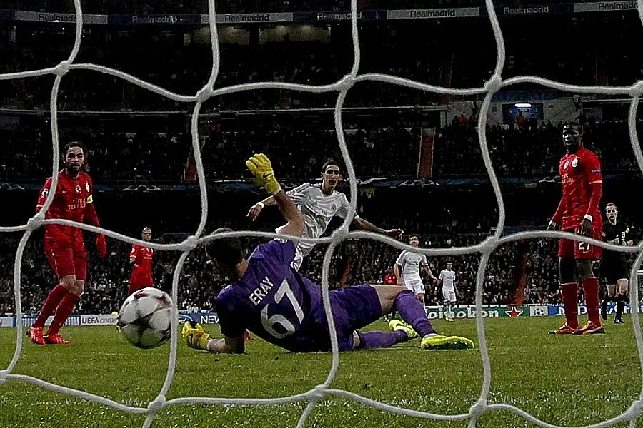 Юнайтед вкара 5 на Байер, Реал M смачка Галатасарай 