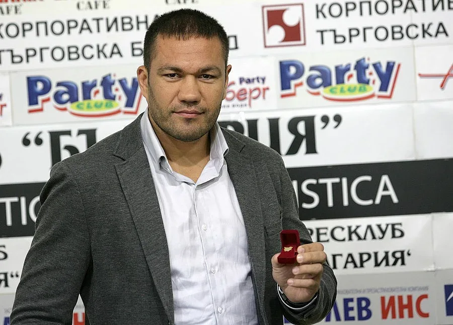 Измерено! Кобрата с най-силен удар