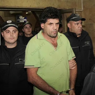 Крокодила бил в бандата на „Новите Килъри"