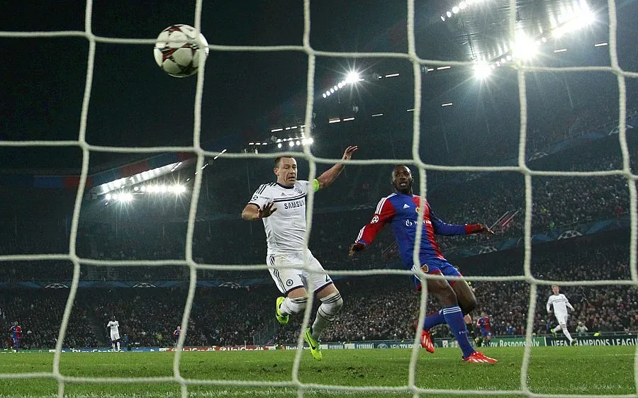 Челси пак загуби от Базел, Милан най-сетне се събуди