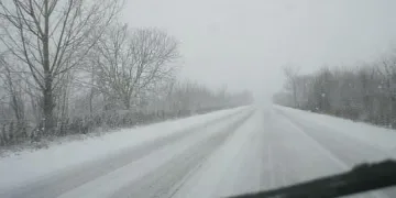Продължителни снеговалежи в сряда