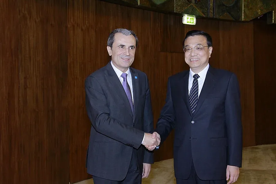 Правим бебешки храни за Китай