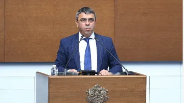 Министър Илков с ключов ход за изборите