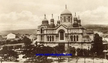 Стара Варна оживя в 12 фотографии за Новата година