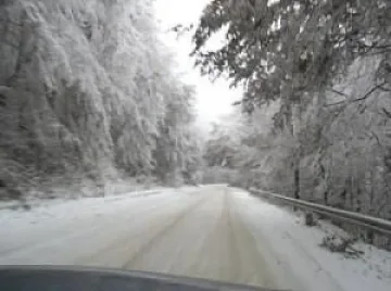 Сняг над по-голямата част от страната