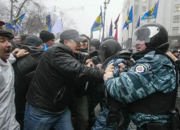 Продължават сблъсъците в Киев
