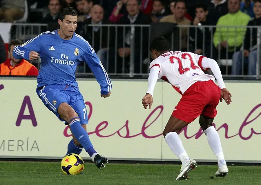 Реал надви Алмерия, Роналдо се контузи