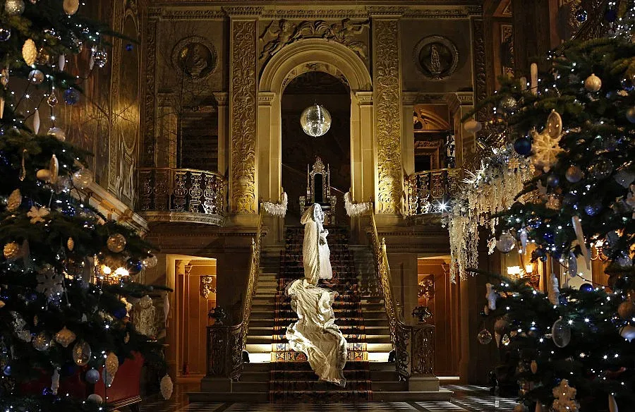 Британците ще похарчат милиарди за Коледа