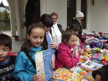 Младежки център "Чисти сърца" празнува троен празник