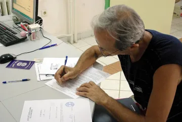 Експерти с план за скок на назначените на минимална заплата