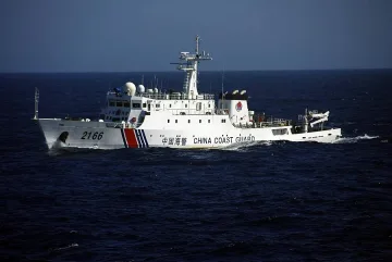 Китай с въздушна защита над Източнокитайско море