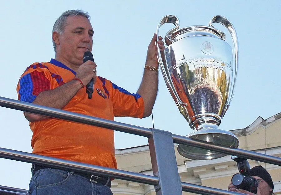 Стоичков получи покана от Македония