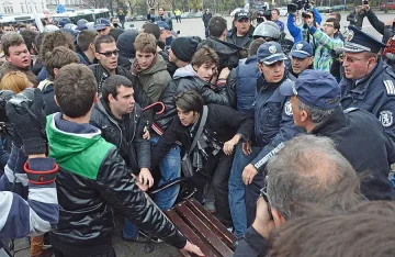 Плевнелиев иска анализ от ДАНС за протестите