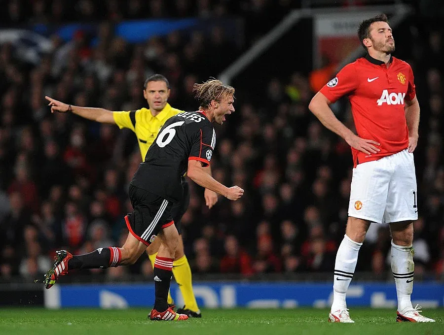 Карик подписа нов договор с Юнайтед