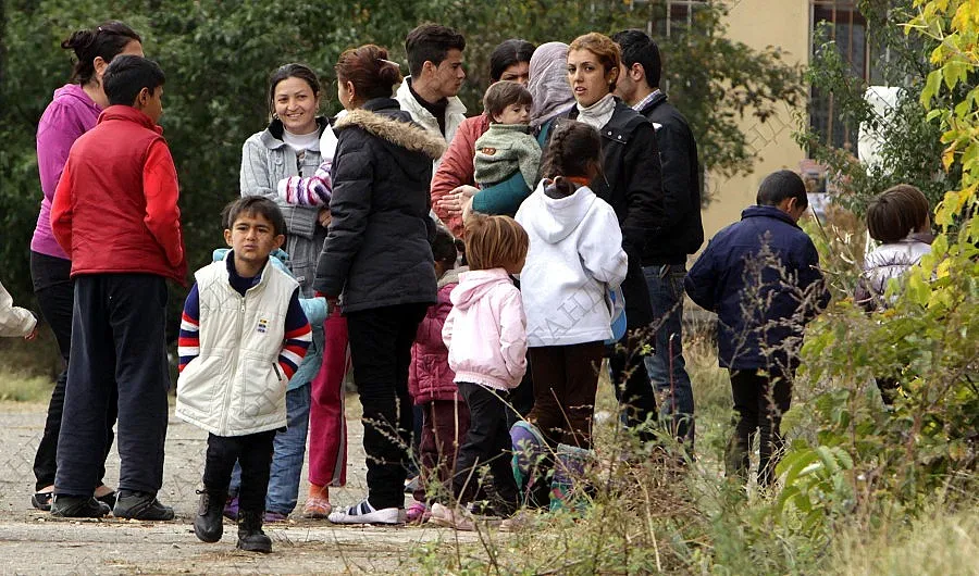 Хора от Телиш с декларация срещу настаняване на бежанци