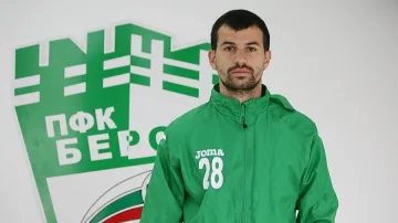 Николай Чипев подписа с Берое 