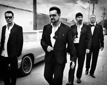 ВИДЕО: U2 представи видеоклипа към „Ordinary Love"