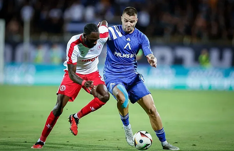 Изтеглиха жребият за 1/16 финалите за Купата на България.