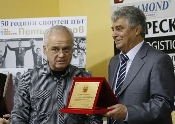 Петър Киров прави 50 години в борбата