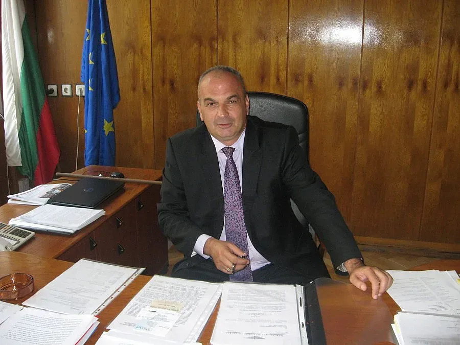 Купуваме нови влакове и вагони