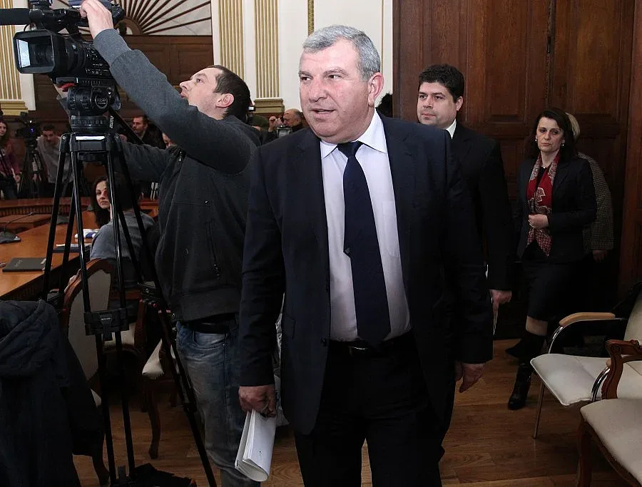 Експерти в командировка спасяват парите за селските райони