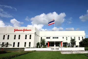 "Джонсън и Джонсън" плаща $2,5 млрд. на пострадали клиенти