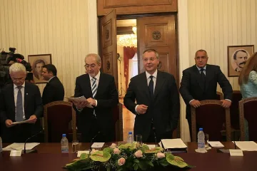 Президентът и партиите обсъждат сигурността