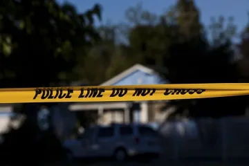 Щатски сенатор бе намушкан от сина си