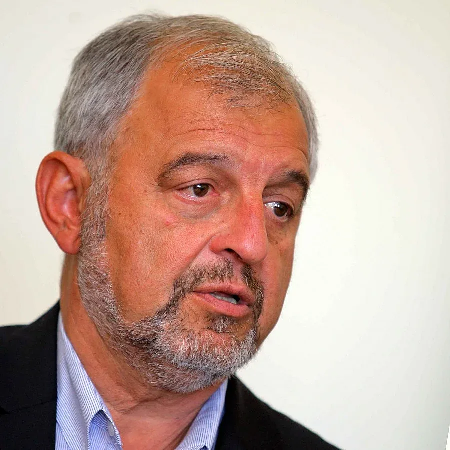 Още има опасност СУ да стане арена за битки