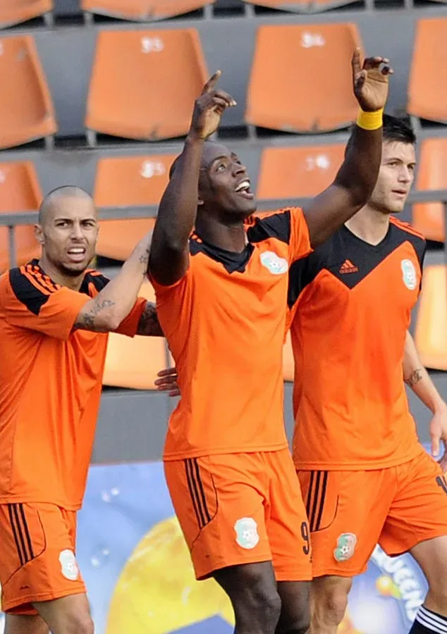 "Литекс" разнищи "Созопол" на ходом