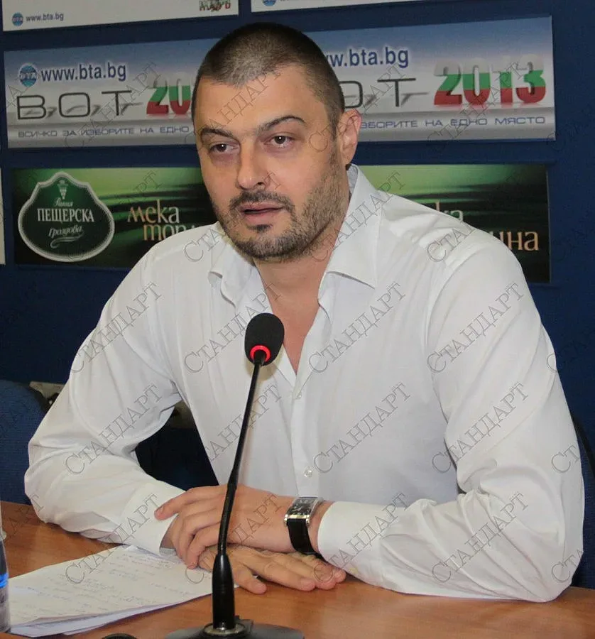 Бареков: Ще спрем с телата си Борисов и Цветанов от КСНС