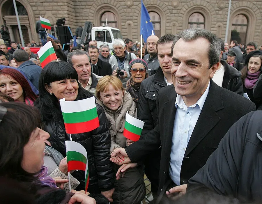 Пишат на Цацаров за Орешарски