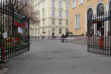 Алма матер отвори за лекции