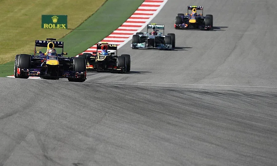 Пореден триумф и рекорд на Фетел в САЩ