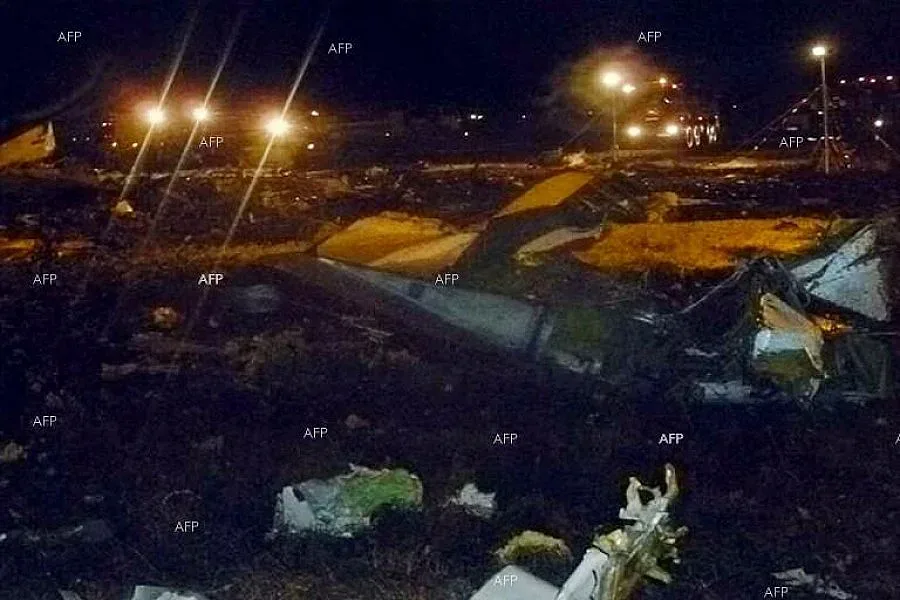 Разследват причините за катастрофата в Казан